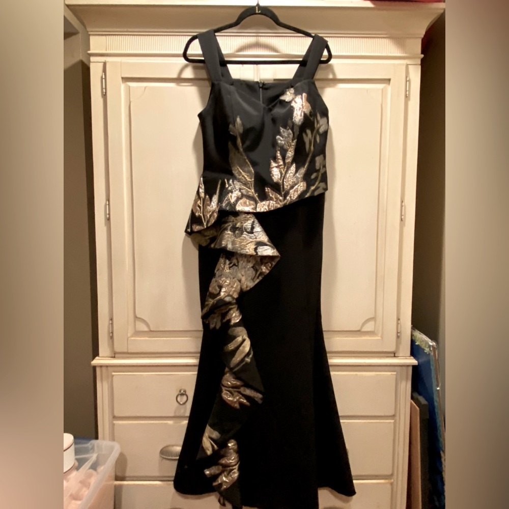 Elegant Couture Metallic Gown